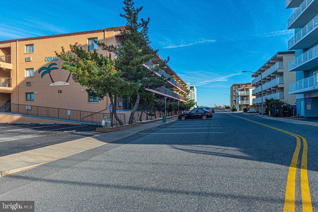 16 51ST Street - Photo 1