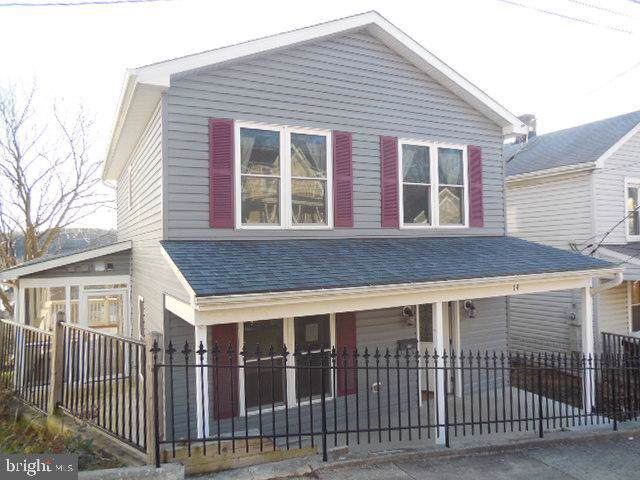 14 C Street - Photo 1