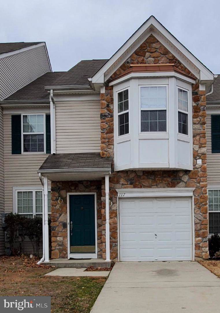 117 Sansom Lane - Photo 1
