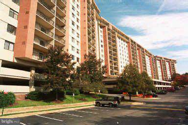 3800 Powell Lane - Photo 1