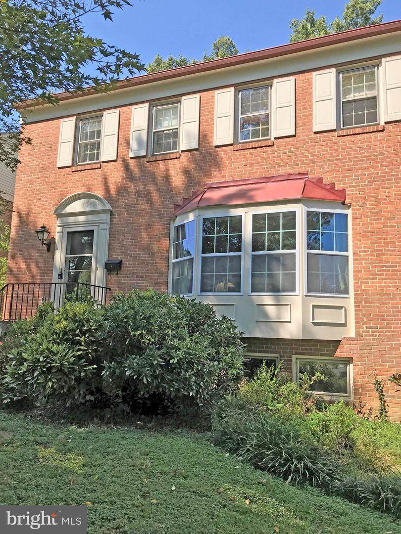 1218 Kensington Road - Photo 1