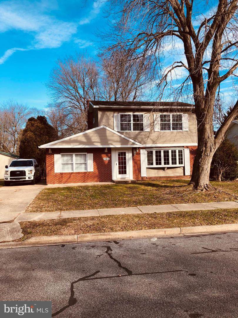 725 West Street - Photo 1