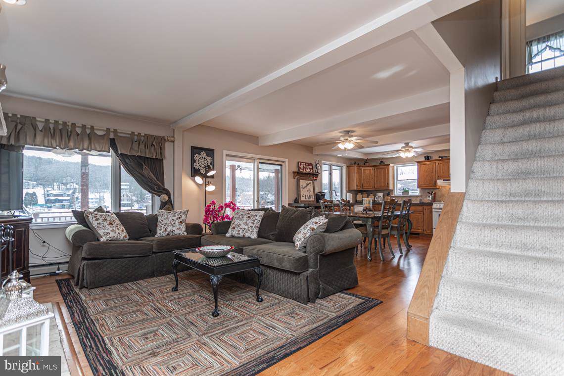 305 Lake Drive - Photo 1