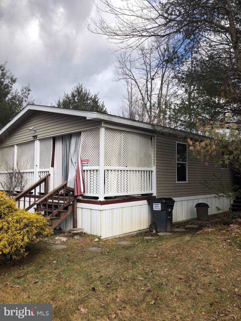 128 Angel Drive - Photo 1