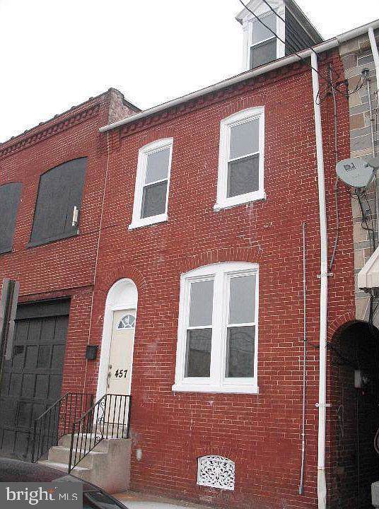 457 Prince Street - Photo 1