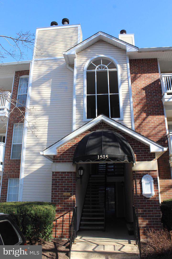 1515 Lincoln Way - Photo 1