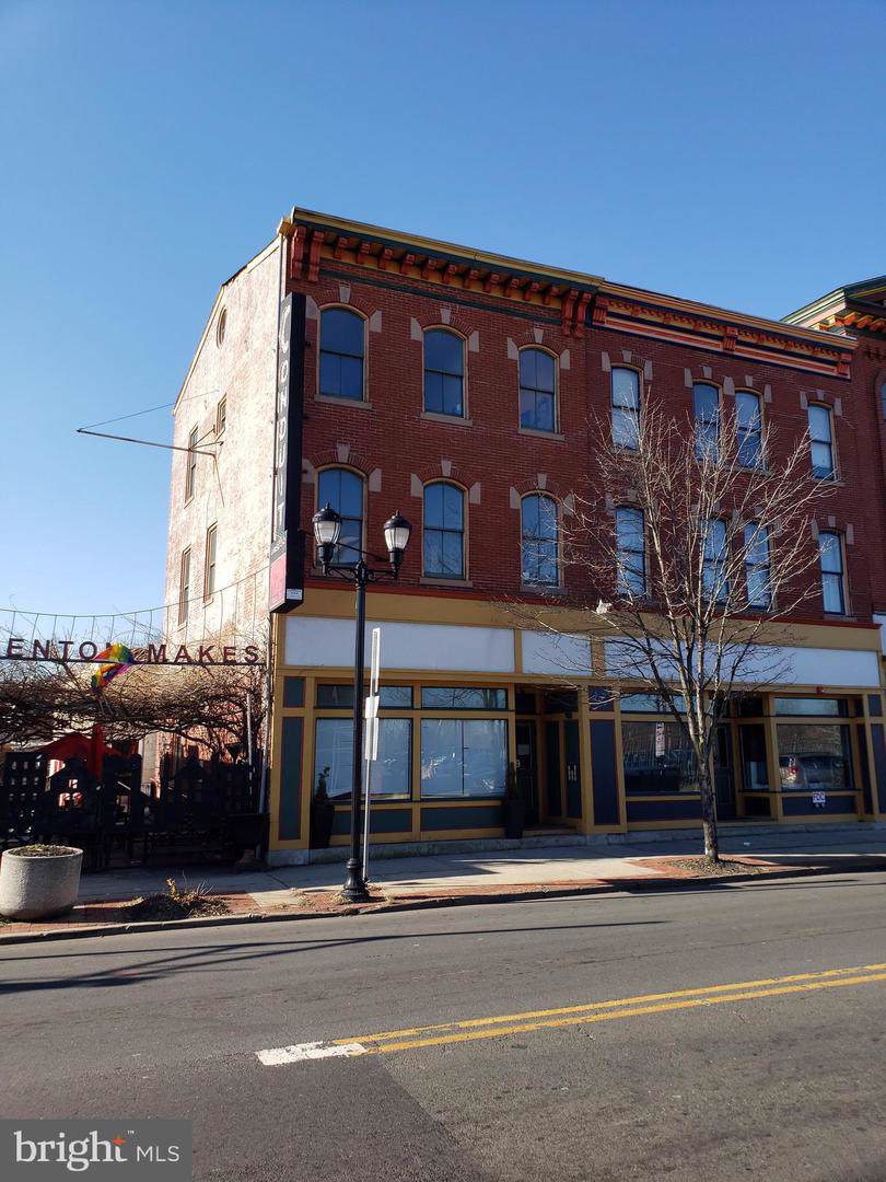 439-447 Broad Street - Photo 1