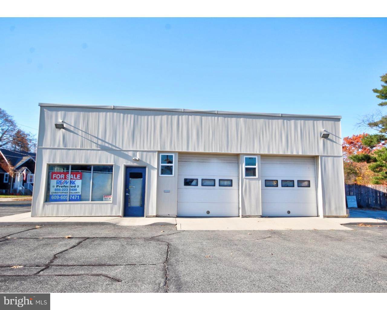 620 Gateway Boulevard - Photo 1