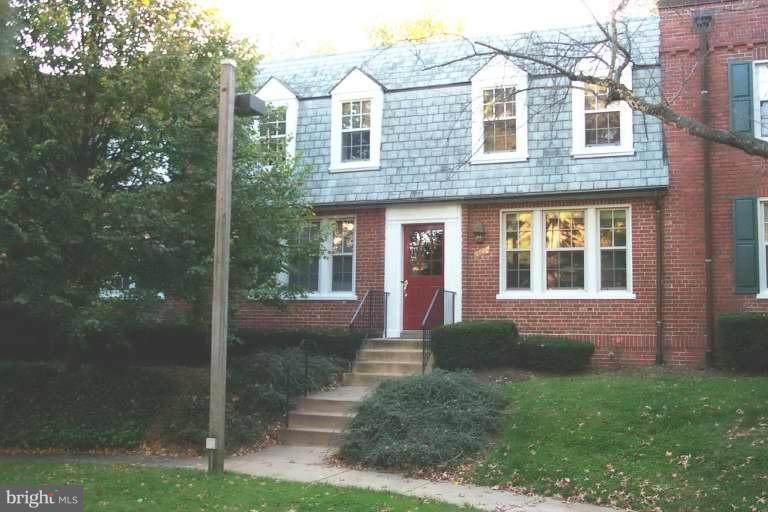 1744 Rhodes Street - Photo 1