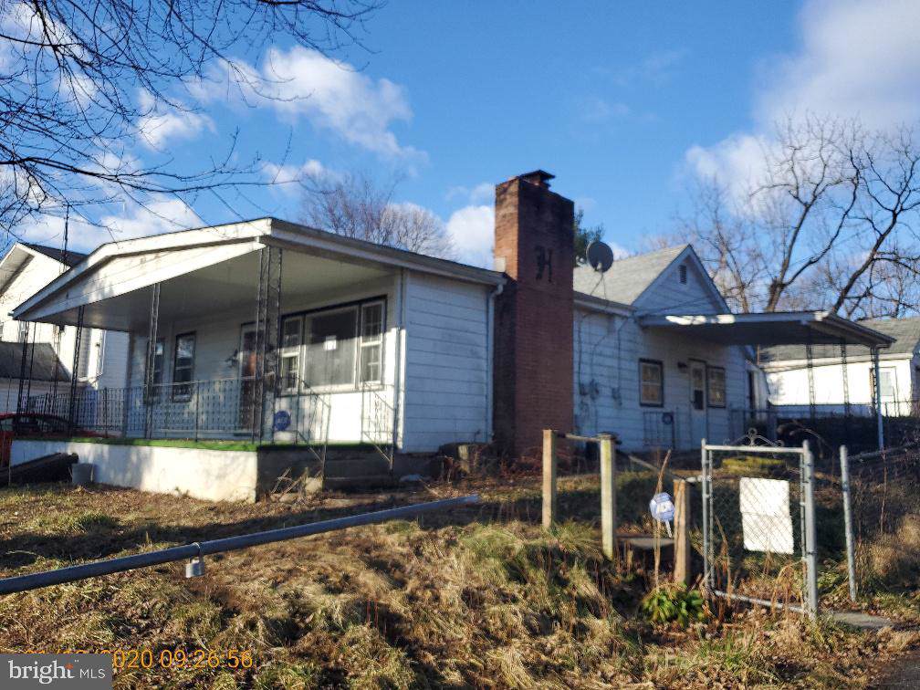 1201 Kuhn Avenue - Photo 1