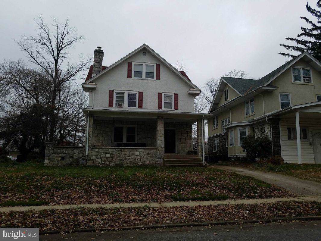 328 Riverview Avenue - Photo 1
