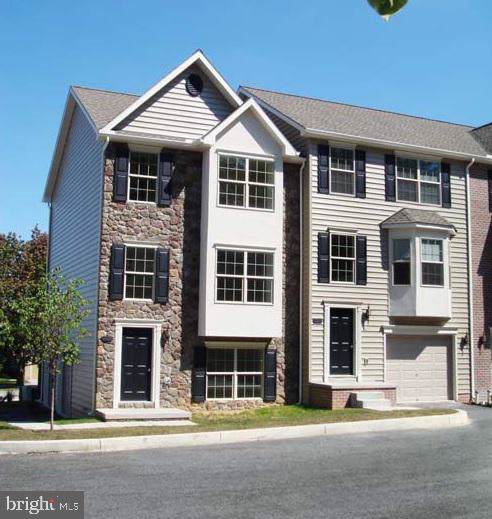 18 Shady Tree Court - Photo 1