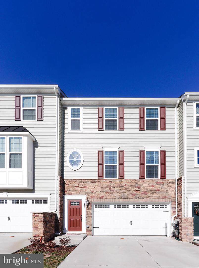 447 Smee Road - Photo 1