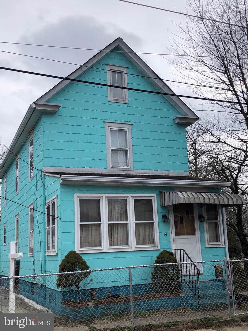 214 Washington Street - Photo 1