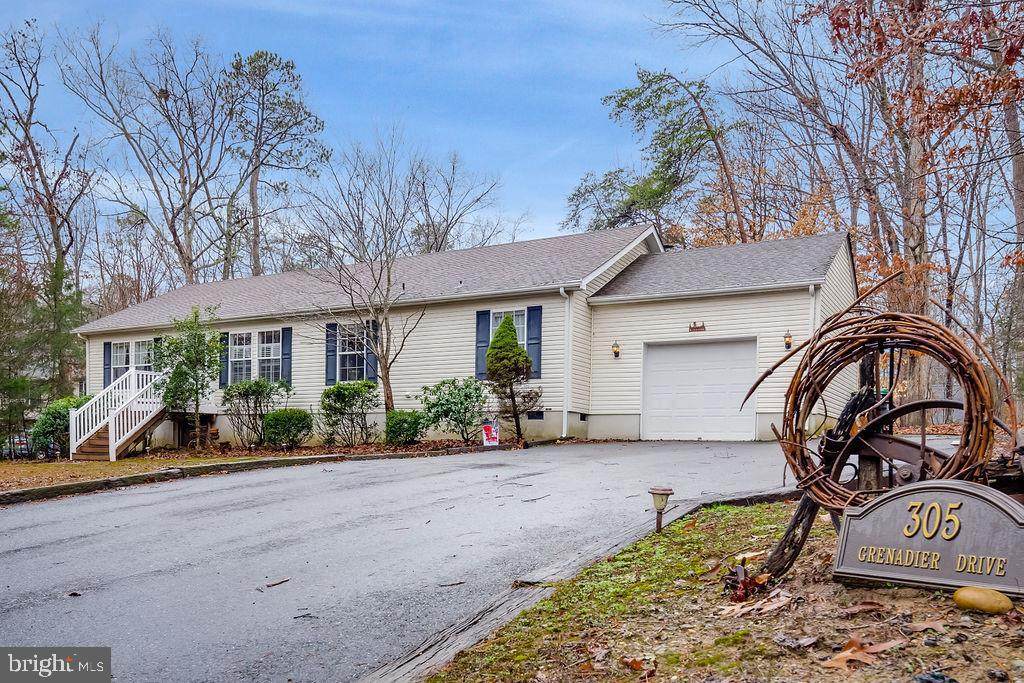 305 Grenadier Drive - Photo 1