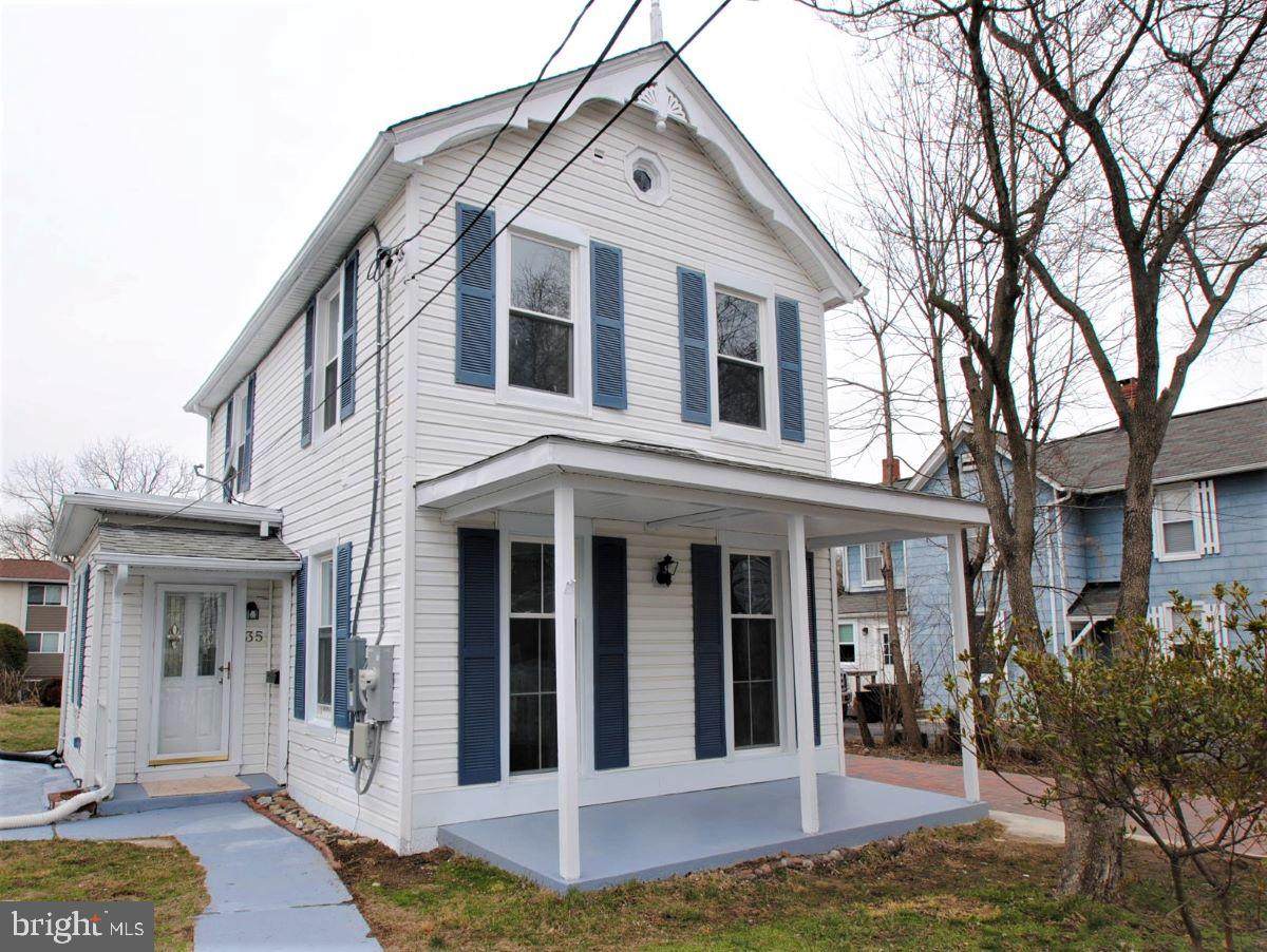 35 4TH Street - Photo 1