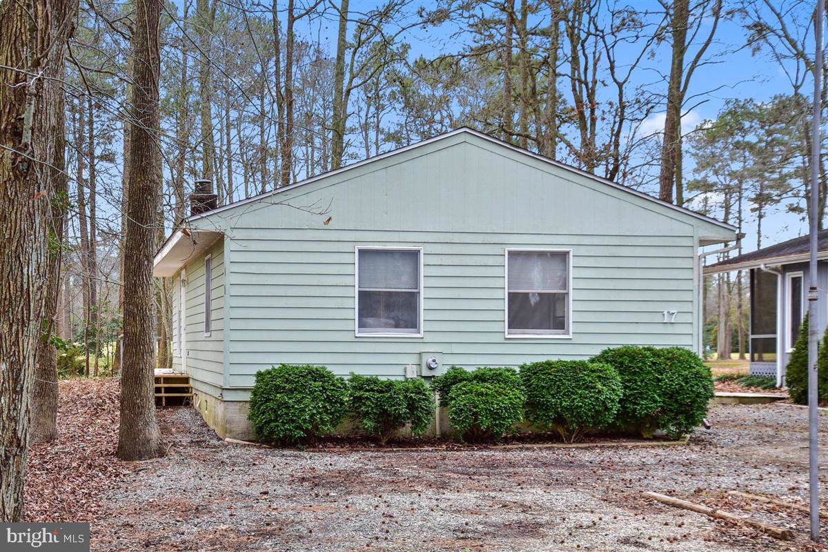 17 Watergreen Lane - Photo 1