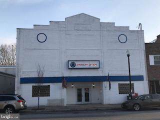 225 West Washington - Photo 1