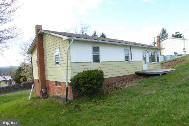 171 Walnut Street - Photo 1