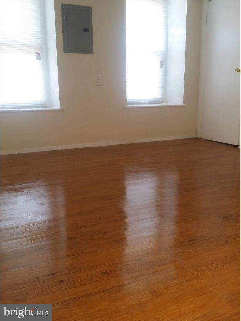 420 Ruscomb Street - Photo 1