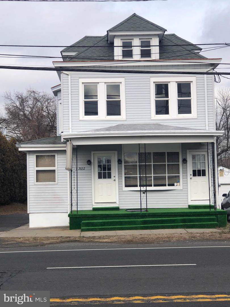 2032 Nottingham Way - Photo 1