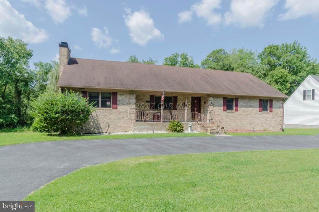 1204 Riverside Drive - Photo 1