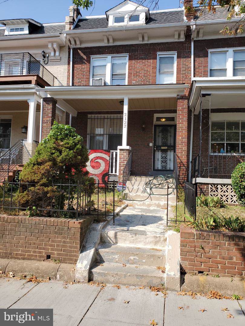 2122 2ND Street - Photo 1