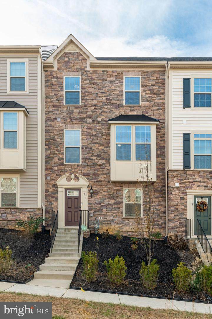 211 Freesia Lane - Photo 1