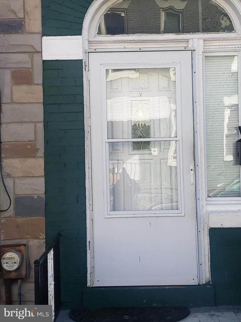 442 Lamont Street - Photo 1
