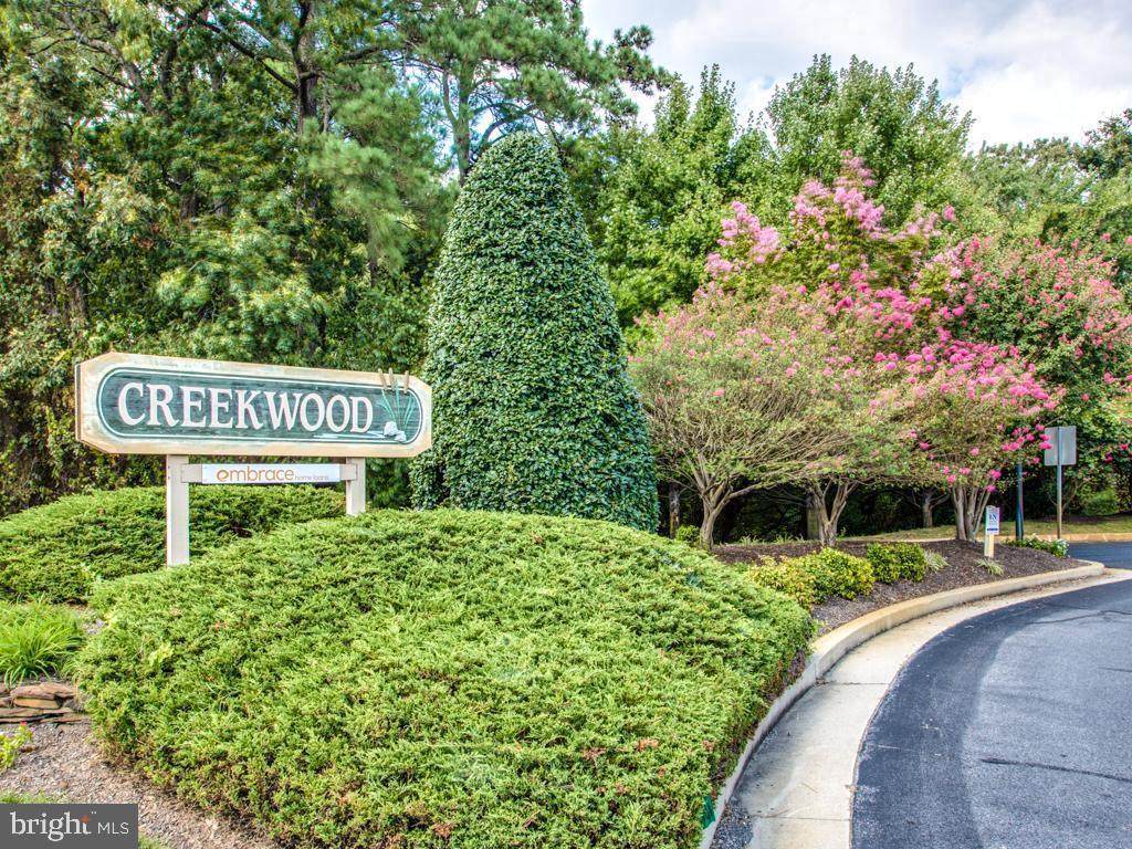 1000 Stoney Brook Circle - Photo 1
