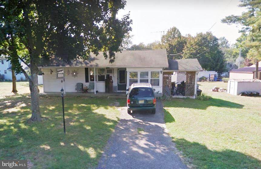 4 Roosevelt Boulevard - Photo 1