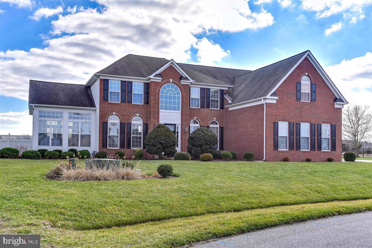 253 Powell Circle - Photo 1