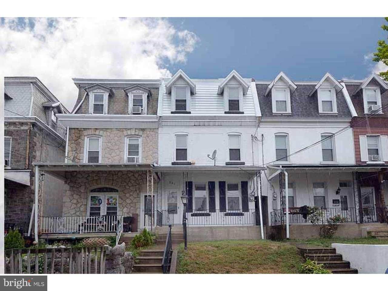 221 Rochelle Avenue - Photo 1