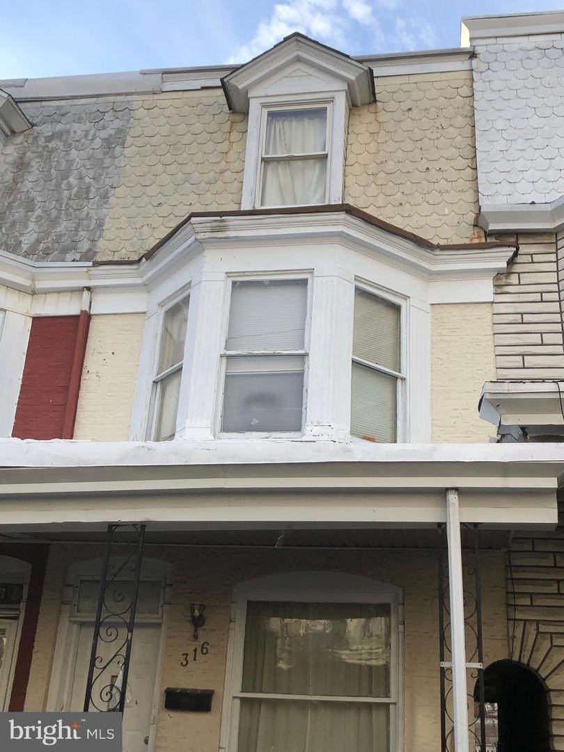 316 17TH 1/2ND Street - Photo 1