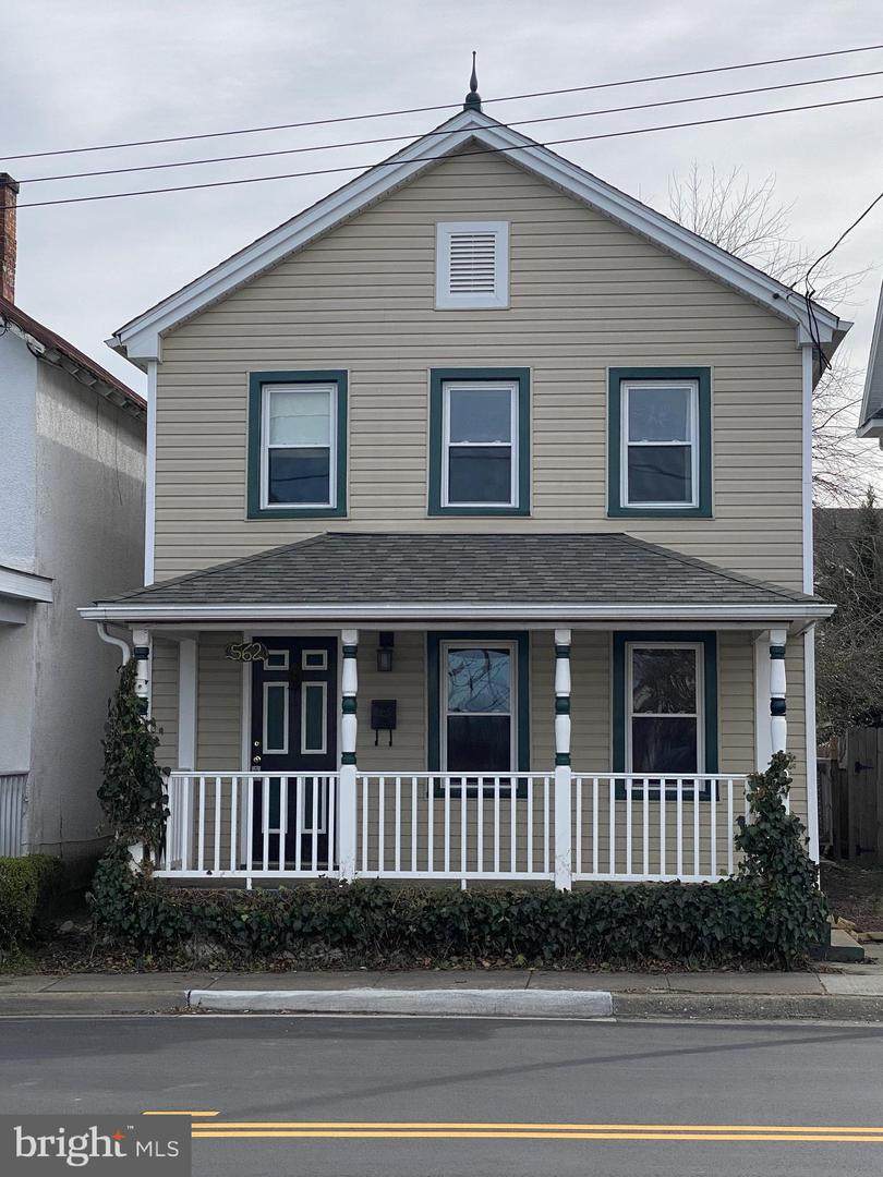 562 Lafayette Boulevard - Photo 1