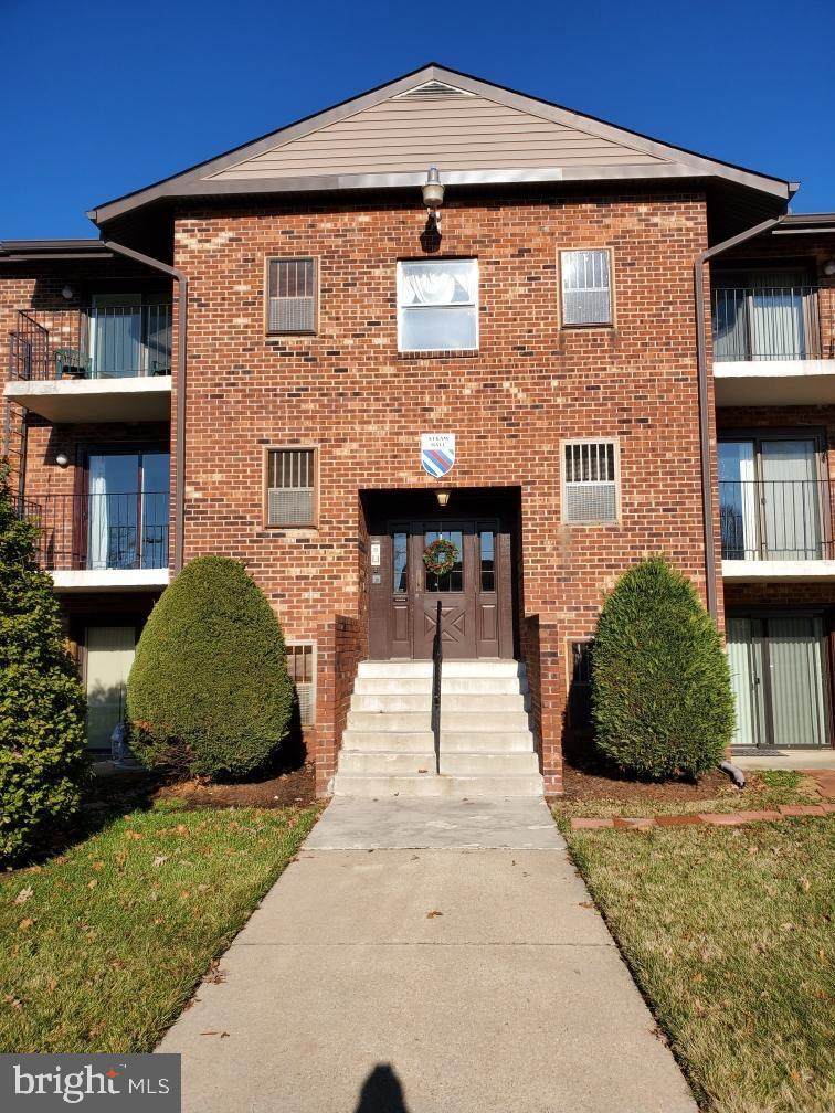 9 Atram Hall - Photo 1