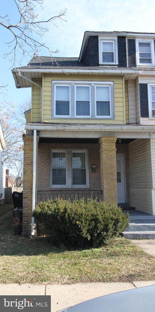232 Woodlawn Avenue - Photo 1