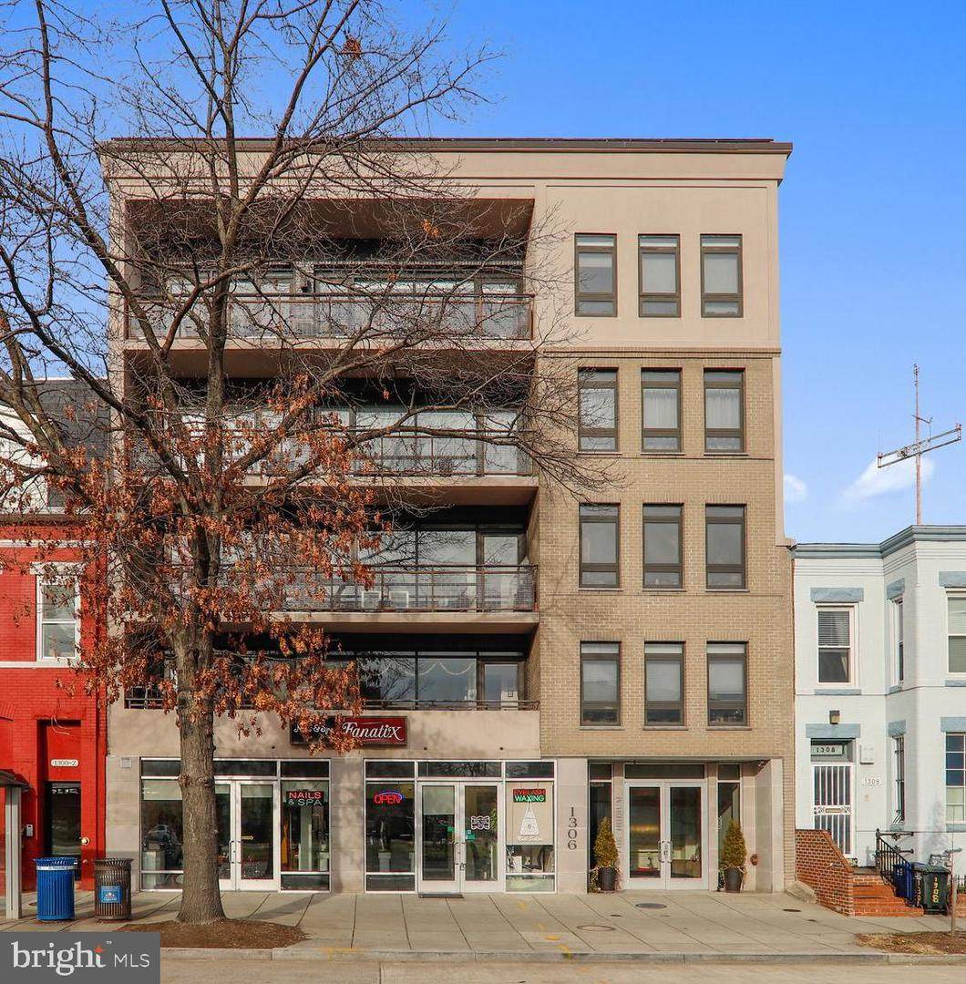 1306 Pennsylvania Avenue - Photo 1