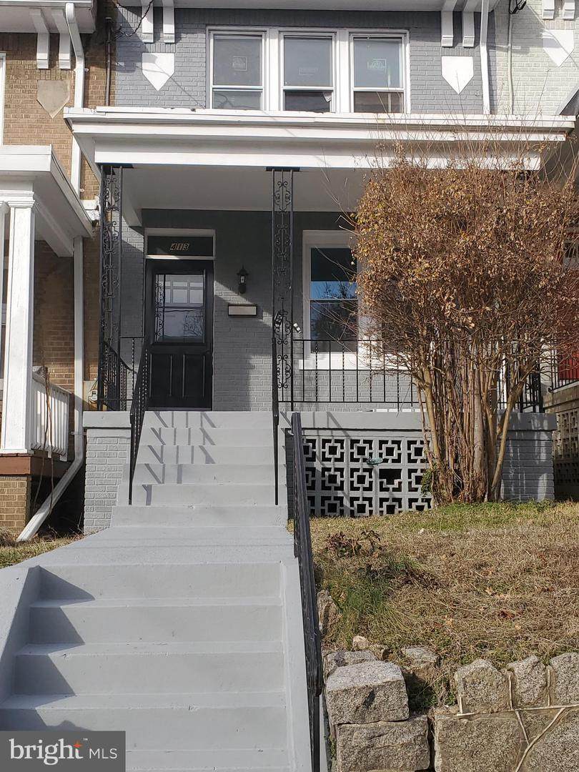 413 Buchanan Street - Photo 1