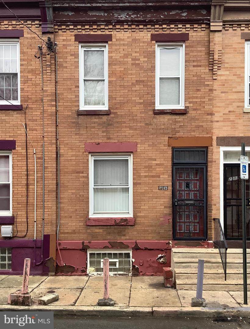 2513 Silver Street - Photo 1
