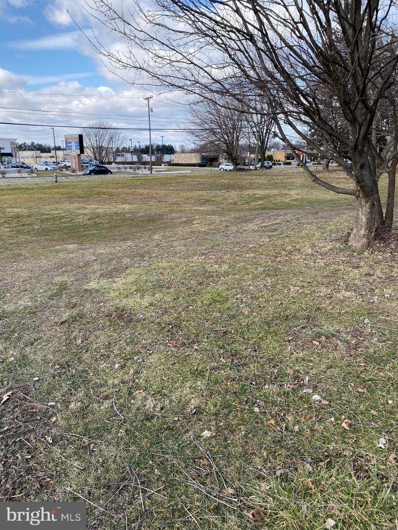 1420 Quentin Road - Photo 1