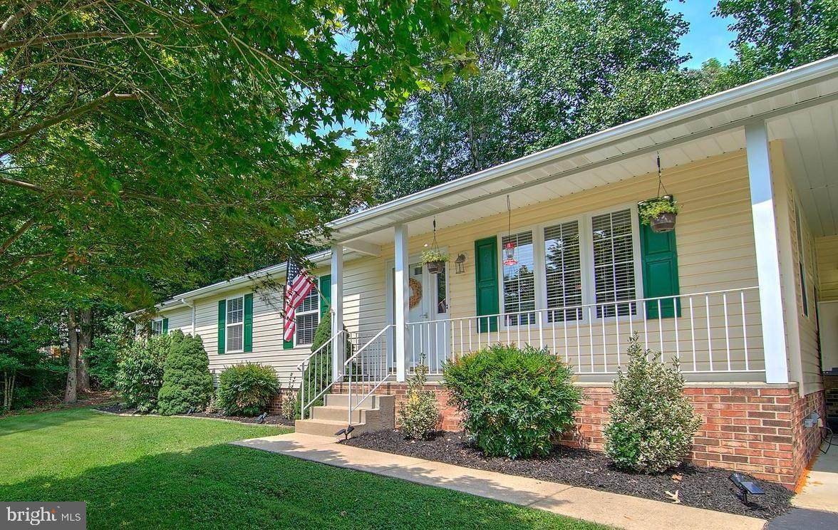 743 Skyview Drive - Photo 1