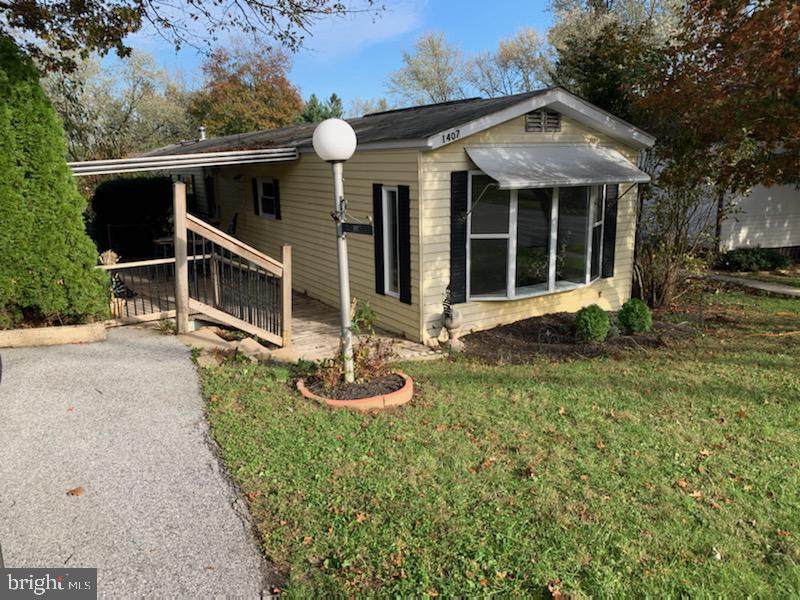 1407 Mcintosh Lane - Photo 1