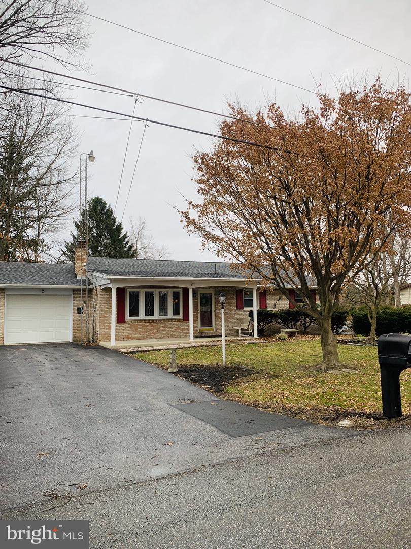 657 Forest Road - Photo 1