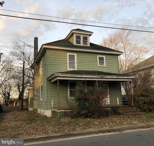 207 Charles Street - Photo 1