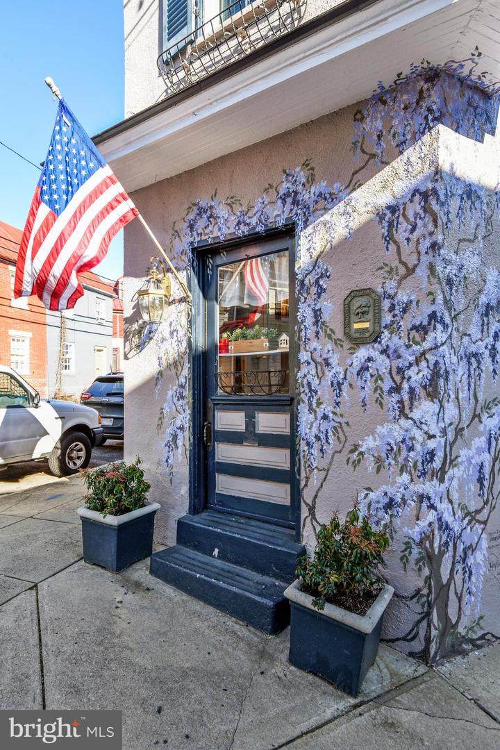 85 East Street - Photo 1