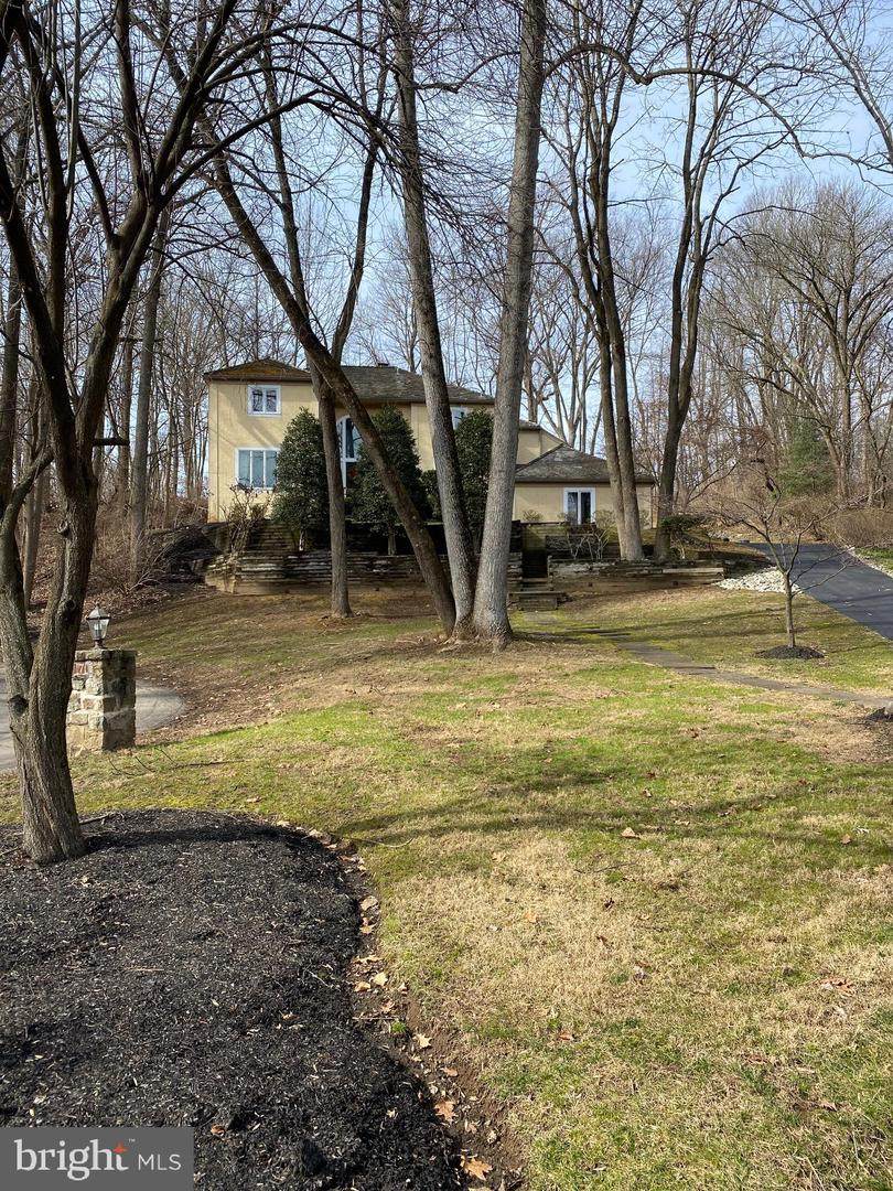 5 Lakeview Place - Photo 1