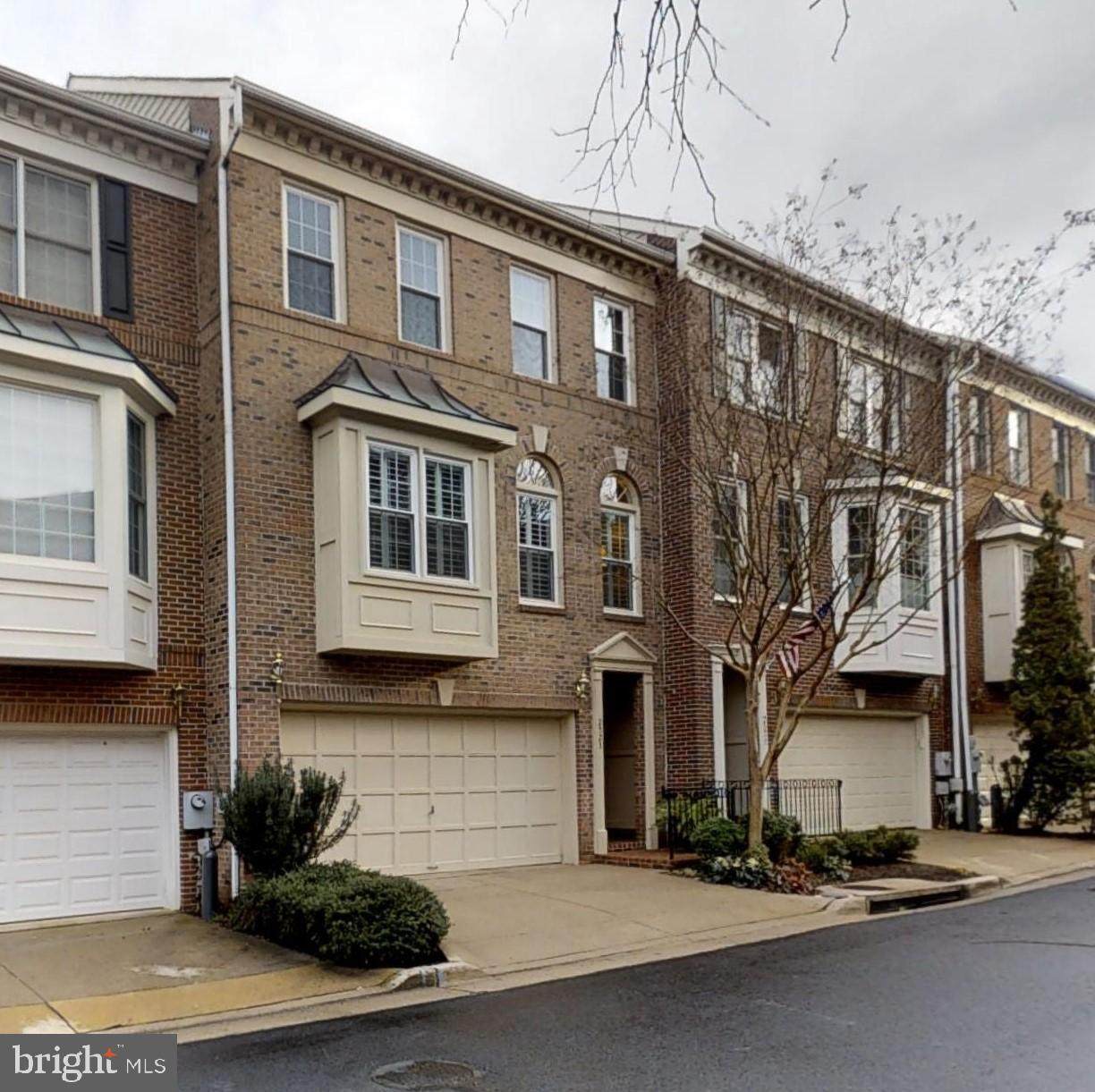 2523 Gadsby Place - Photo 1