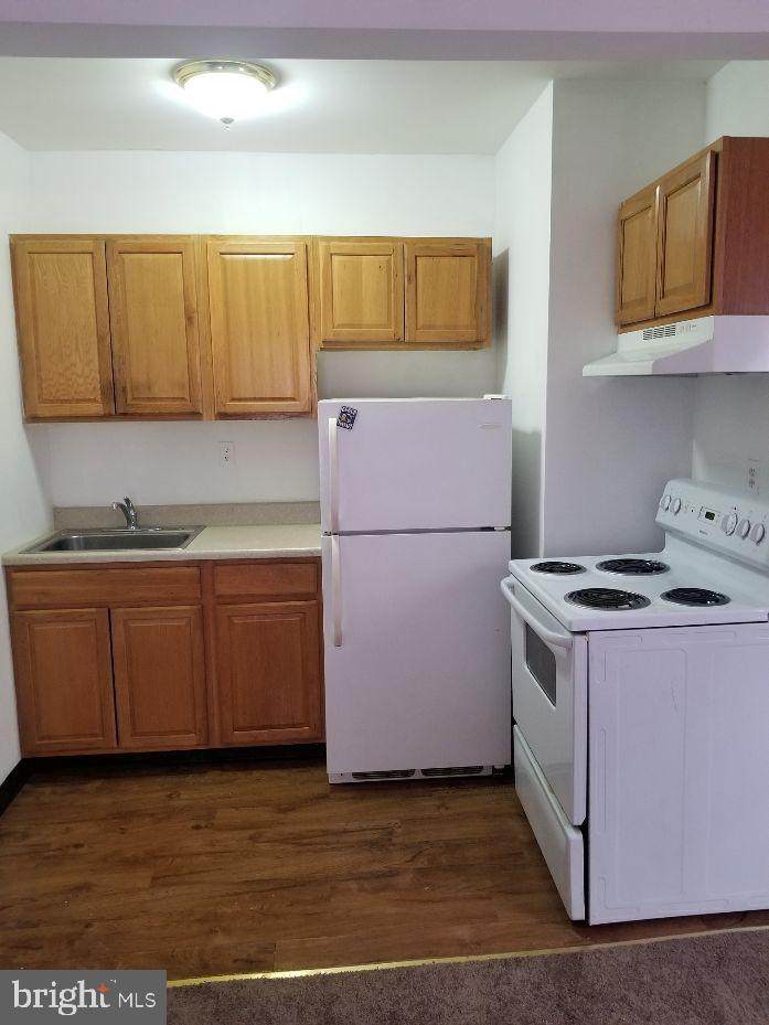 7 Circle Drive - Photo 1