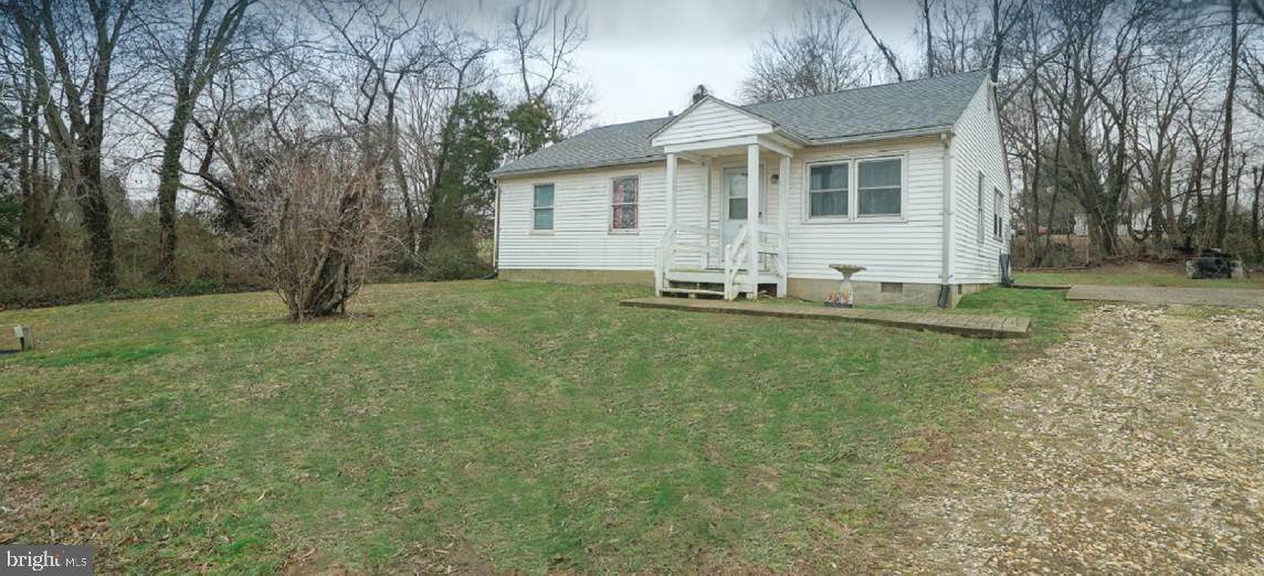 215 Kennedy Drive - Photo 1